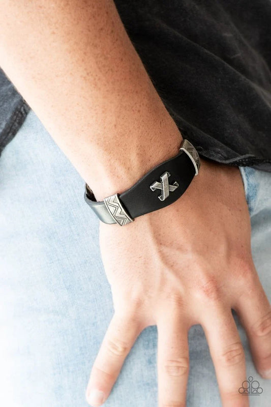 Paparazzi ♥ Tread Carefully - Black ♥ Bracelet