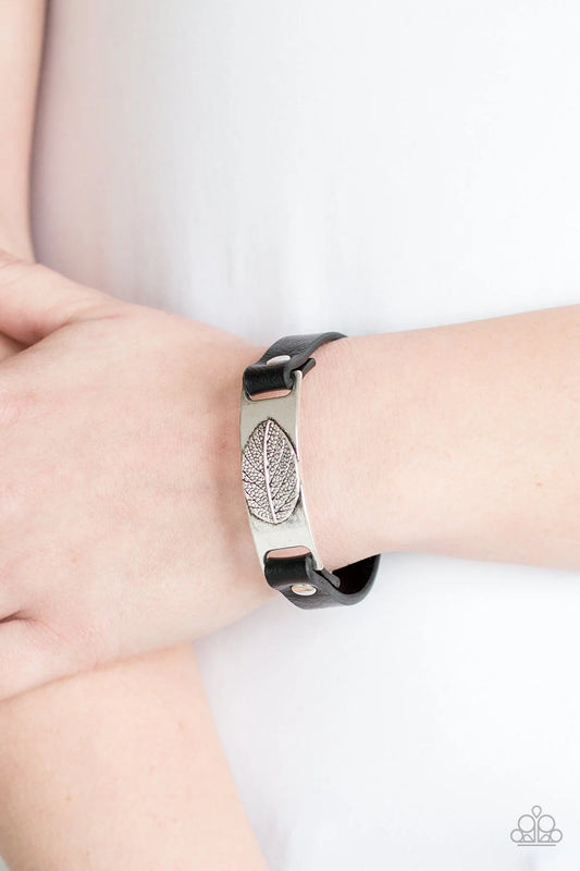 Paparazzi ♥ Take The LEAF - Black ♥ Bracelet
