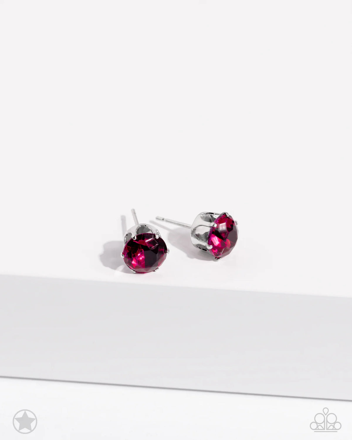 Paparazzi ♥ Just In TIMELESS - Pink ♥ Post Earrings