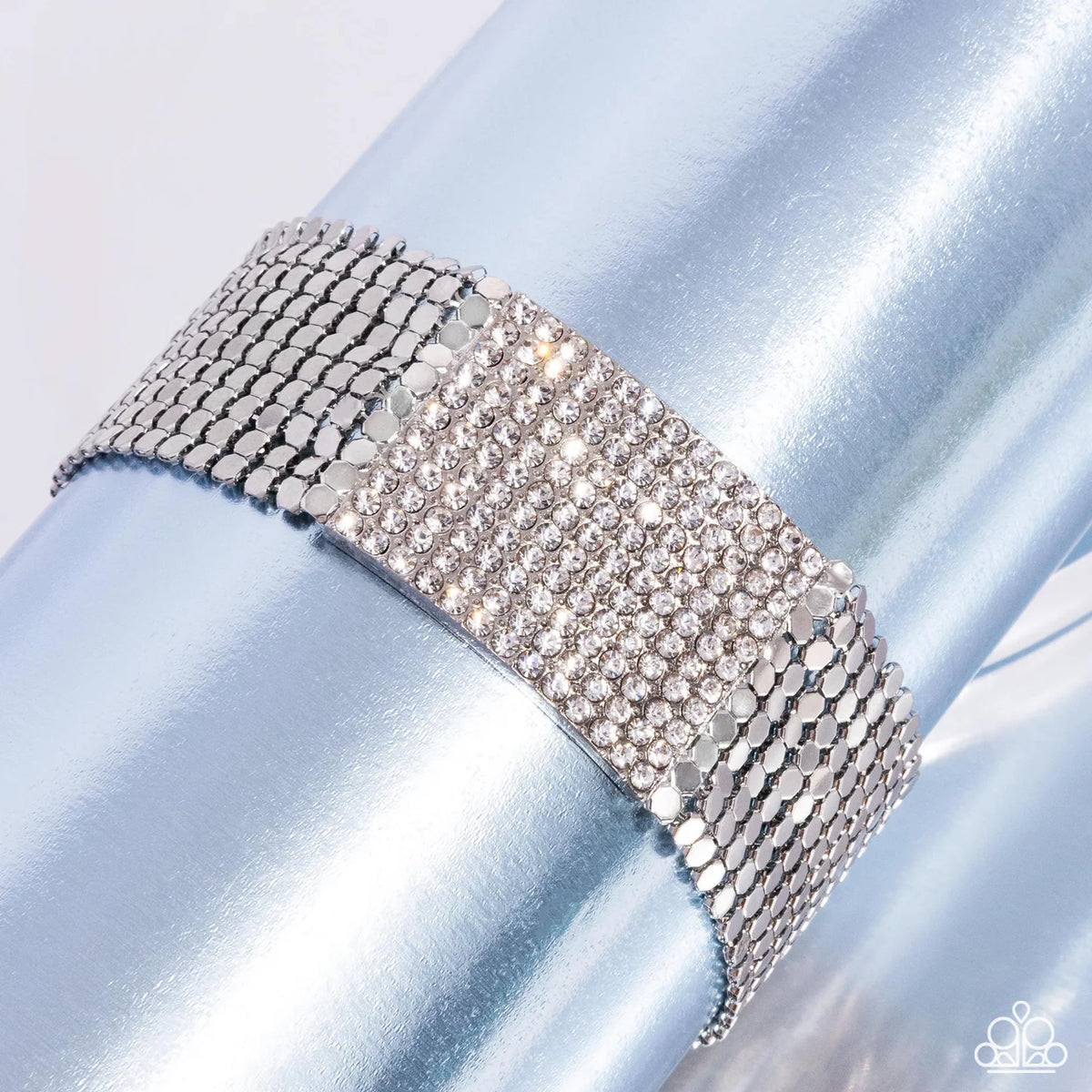 Paparazzi ♥ Disco Dame - White ♥ Bracelet