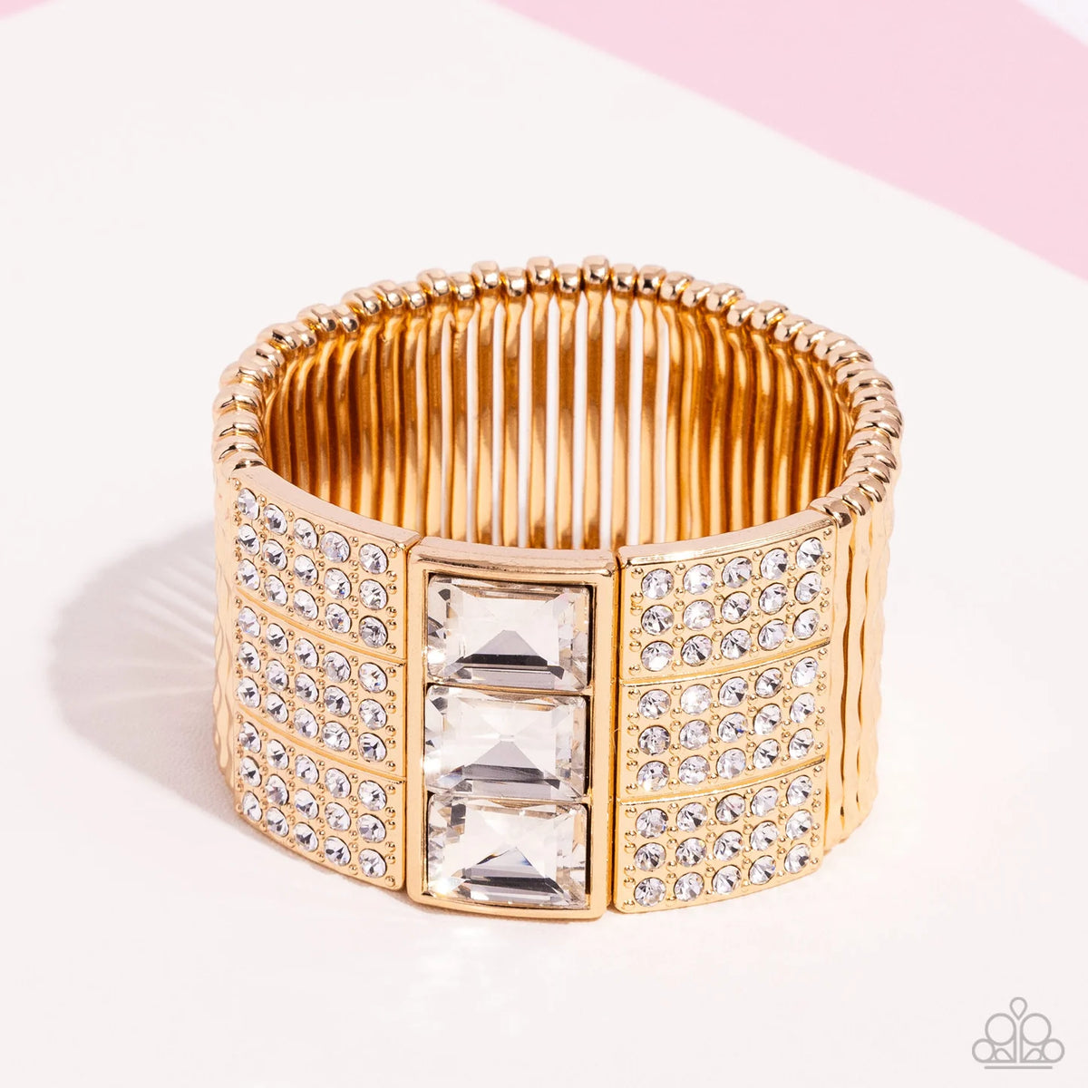 Paparazzi ♥ Dramatic Diva - Gold ♥ Bracelet