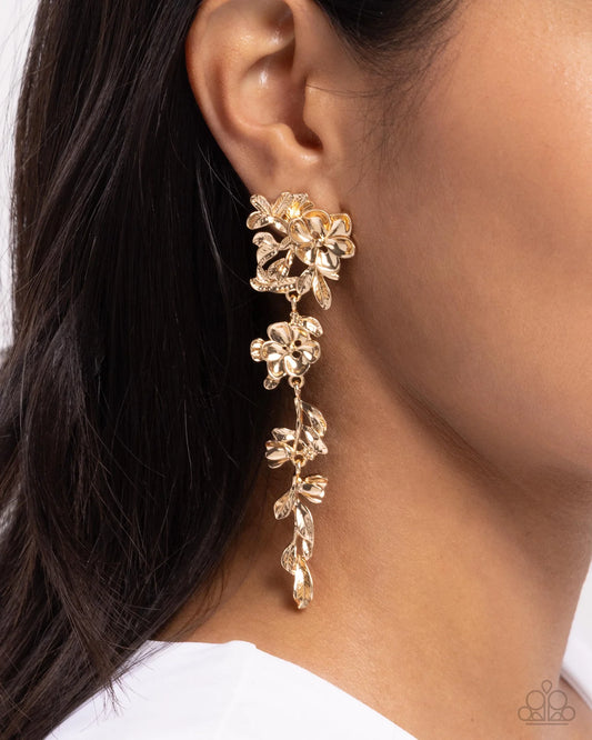 Paparazzi ♥ Generous Garden - Gold ♥ Post Earrings