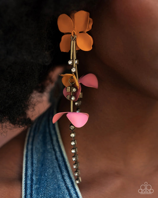 Paparazzi ♥ Capitol Chic - Multi ♥ Post Earrings