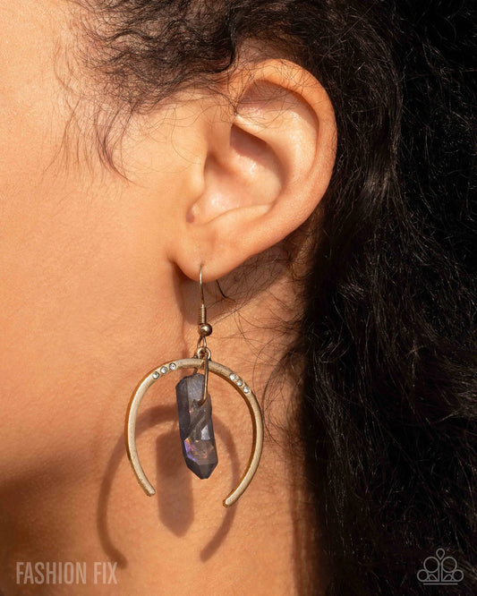 Paparazzi ♥ Masterful Model - Gold ♥ Earrings