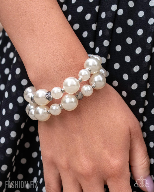 Paparazzi ♥ Elegant Echo - White ♥ Bracelet