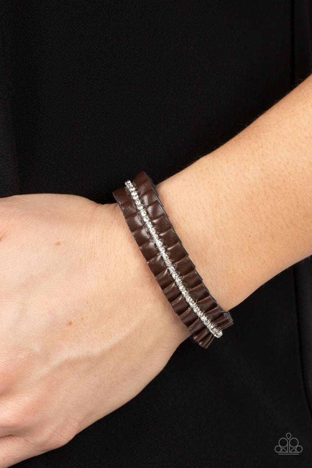 Pretty, Pretty PLEATS - brown - Paparazzi bracelet