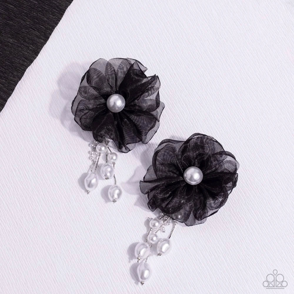 Paparazzi ♥ Dripping In Decadence - Black ♥ Post Earrings