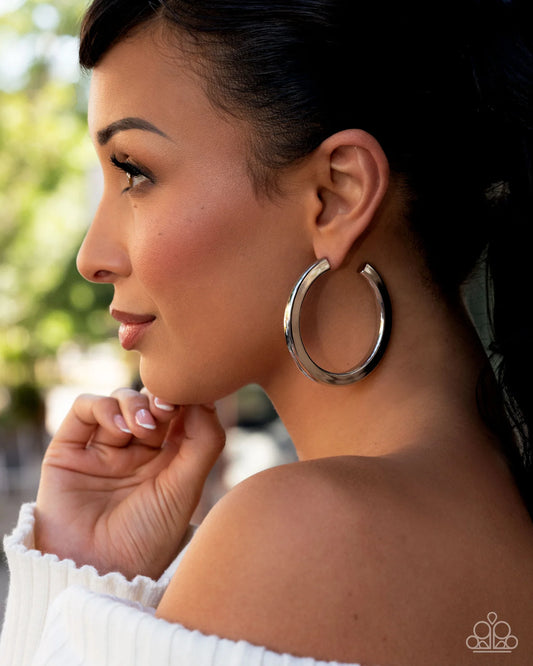 Paparazzi ♥ Sleek Spotlight - Silver ♥ Earrings