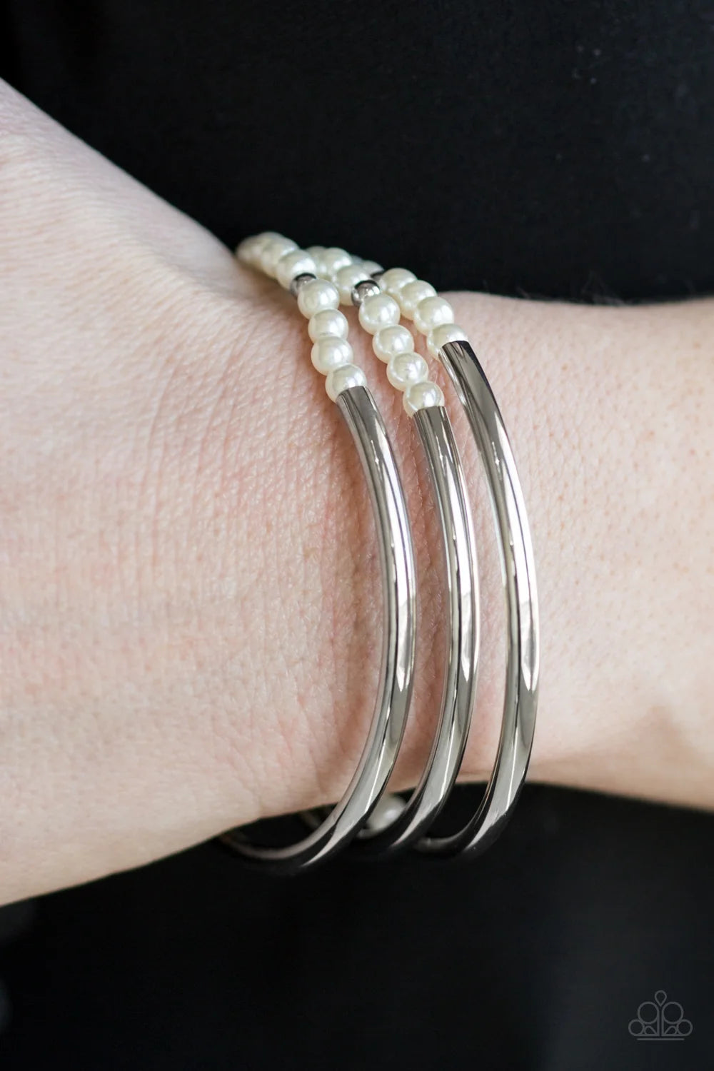 Paparazzi ♥ City Pretty - White ♥ Bracelet