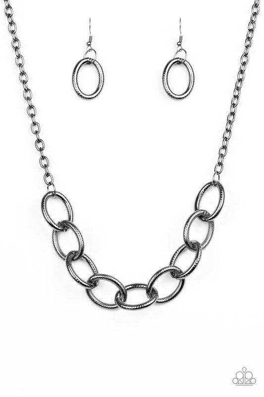 Paparazzi ♥ Boldly Bronx - Black ♥ Necklace