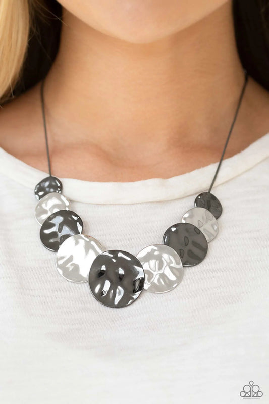 Paparazzi ♥ A Daring DISCovery - Black ♥ Necklace