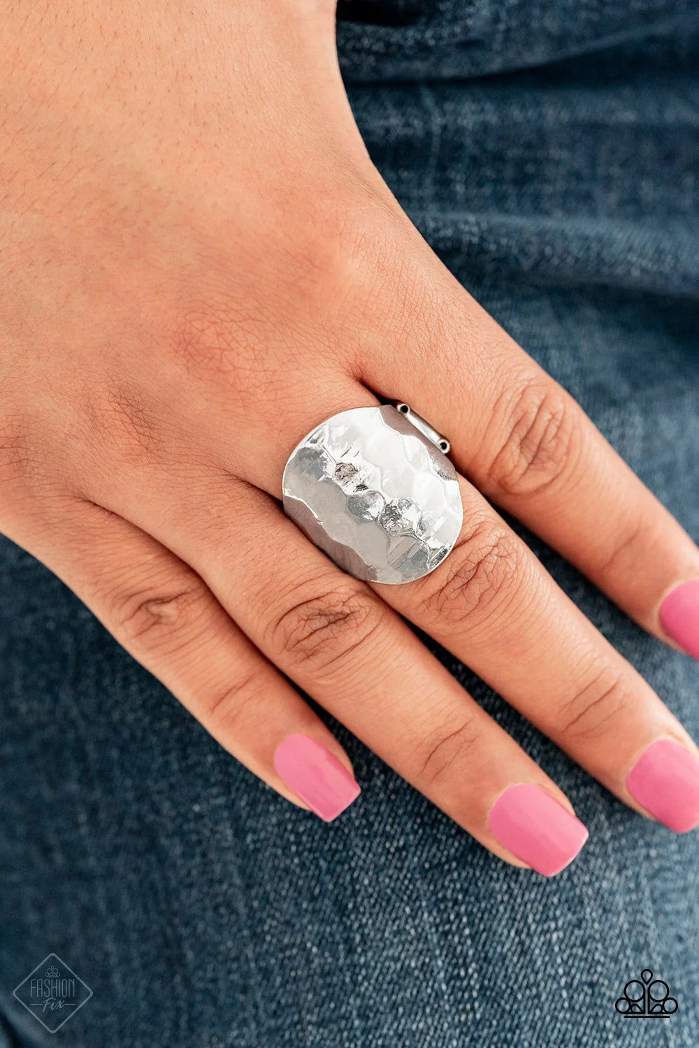 Paparazzi ♥ Hit The BRIGHTS - Silver ♥ Ring