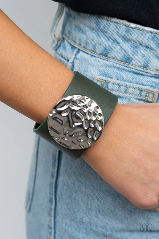 Paparazzi ♥ The Future Looks Bright - Green ♥ Bracelet