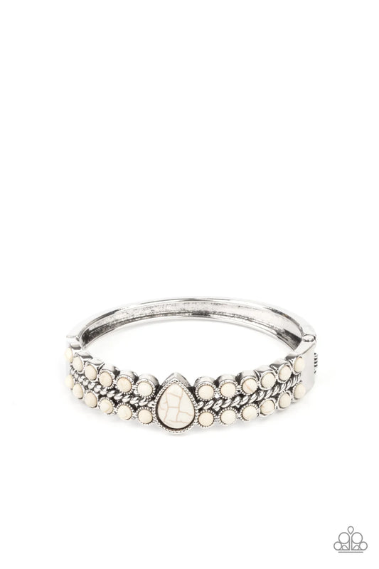 Paparazzi ♥ Nature Resort - White ♥ Bracelet