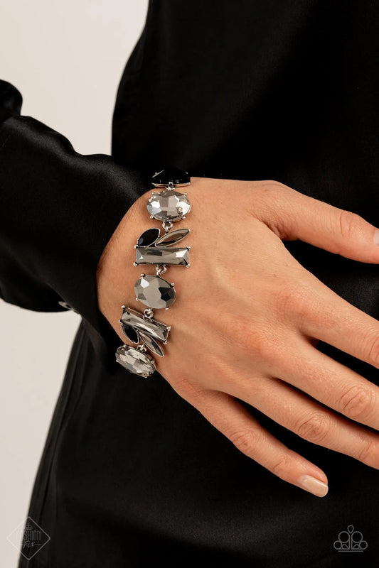 Paparazzi ♥ Marvelously Modish - Silver ♥ Bracelet