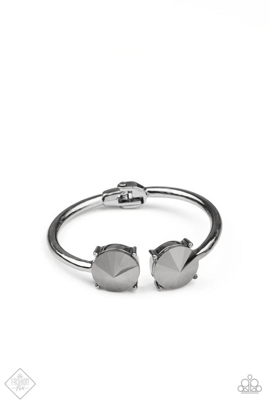 Paparazzi ♥ Spark and Sizzle - Black ♥ Bracelet
