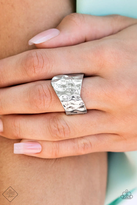 Paparazzi ♥ Hidden Troves - Silver ♥ Rin