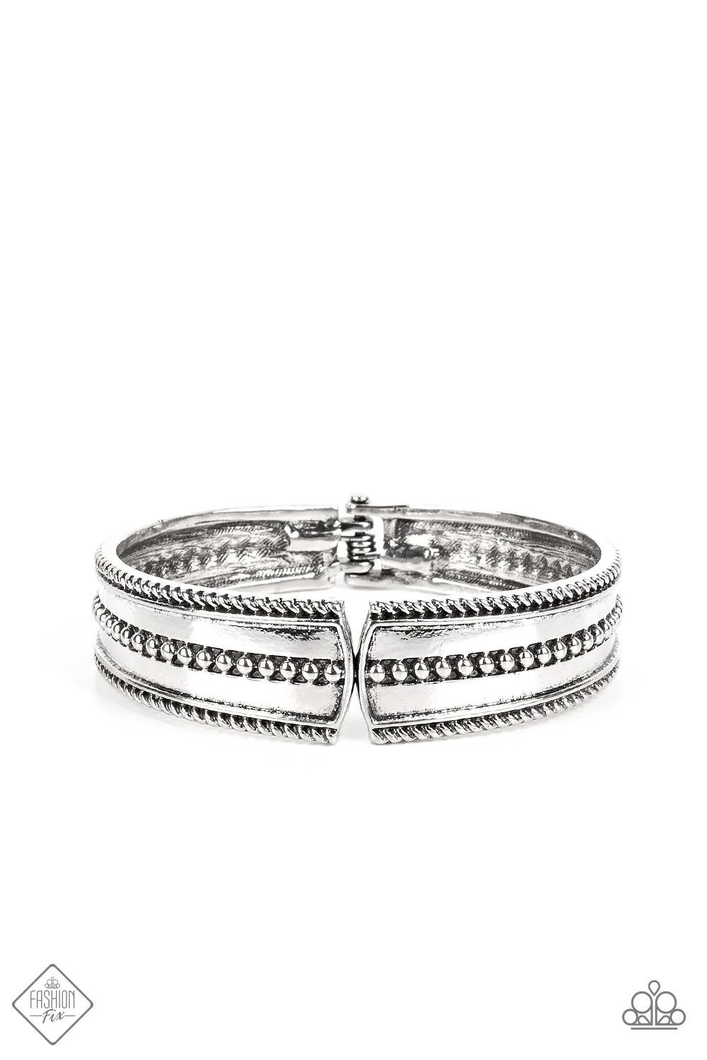 Paparazzi ♥ Tributary Treasure - Silver ♥ Bracelet