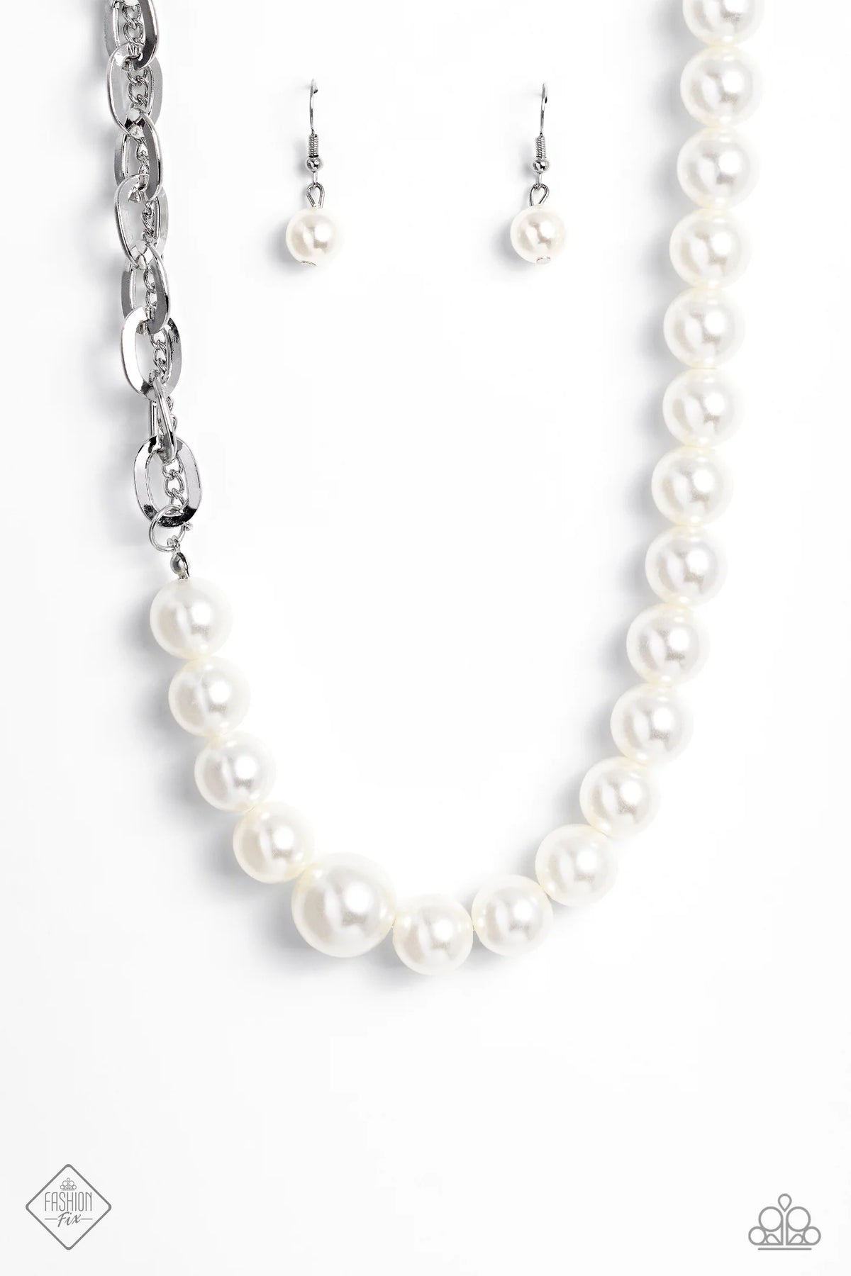 Paparazzi ♥ My PEARL - White ♥ Necklace