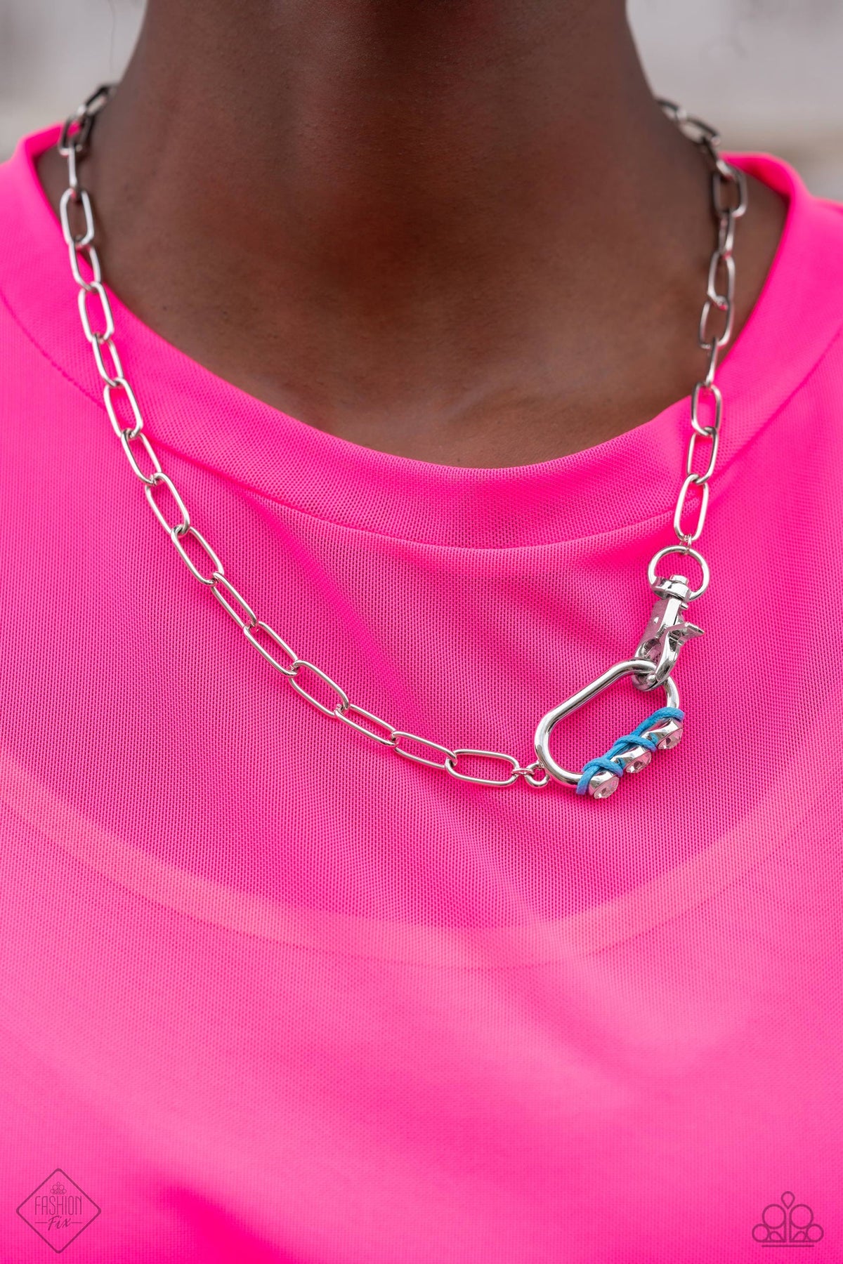 Paparazzi ♥ Dont Want to Miss a STRING - Blue ♥ Necklace