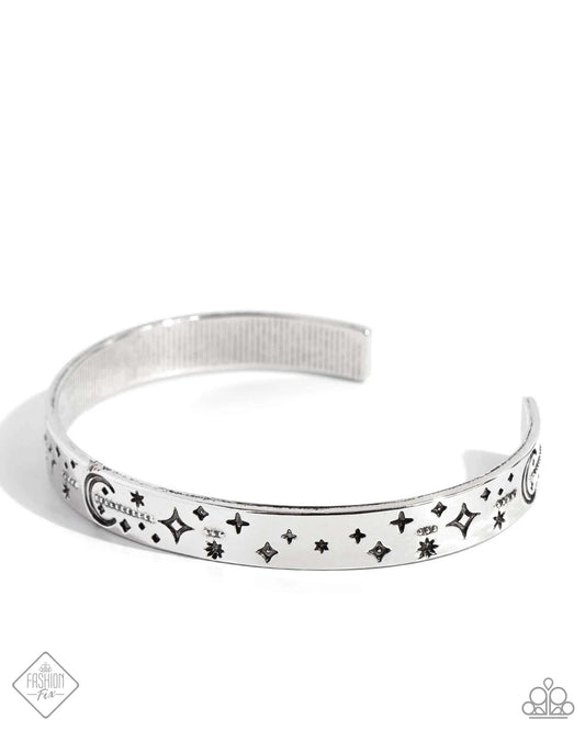 Paparazzi ♥ Celestial Captain - Silver ♥ Bracelet