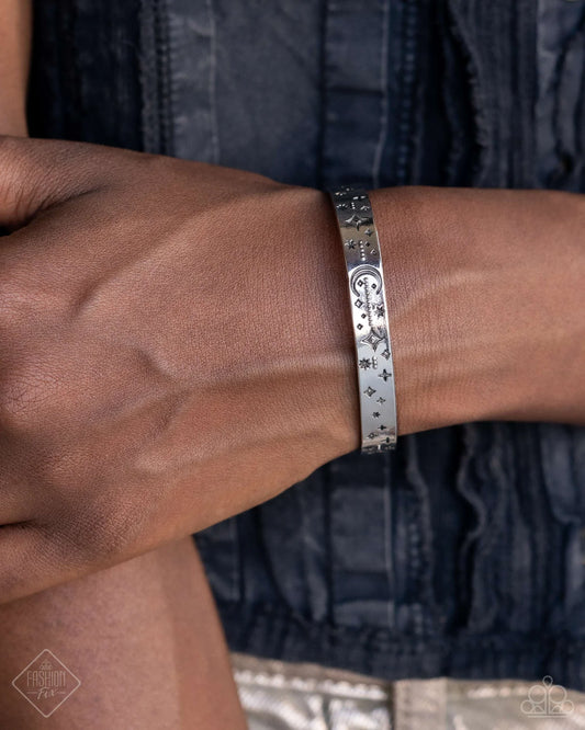 Paparazzi ♥ Celestial Captain - Silver ♥ Bracelet
