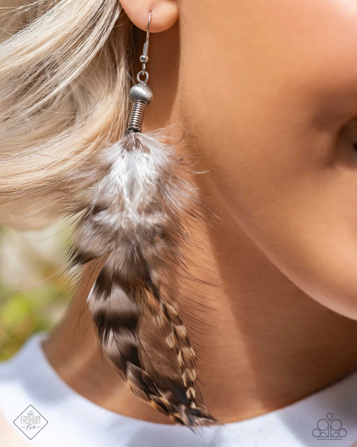 Paparazzi ♥ Delicate Desert - Brown ♥ Earrings
