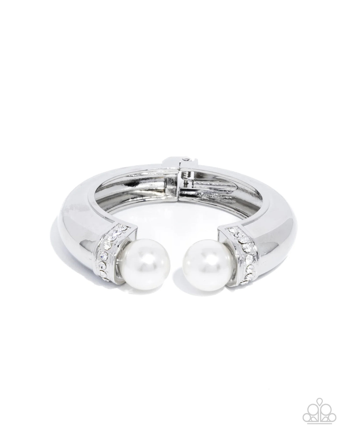 Paparazzi ♥ Breathtaking Balance - White ♥ Bracelet