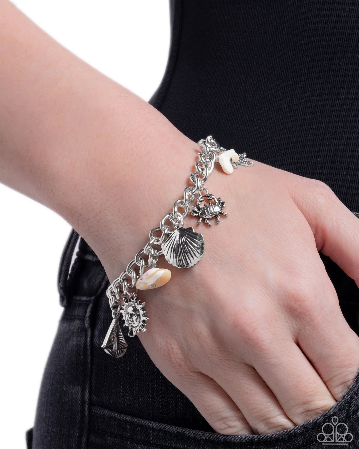 Paparazzi ♥ Sleek Sailing - White ♥ Bracelet