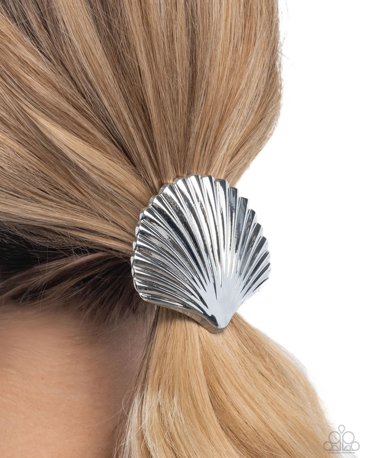 Paparazzi ♥ Short Seashell - Silver ♥ Hair Clip