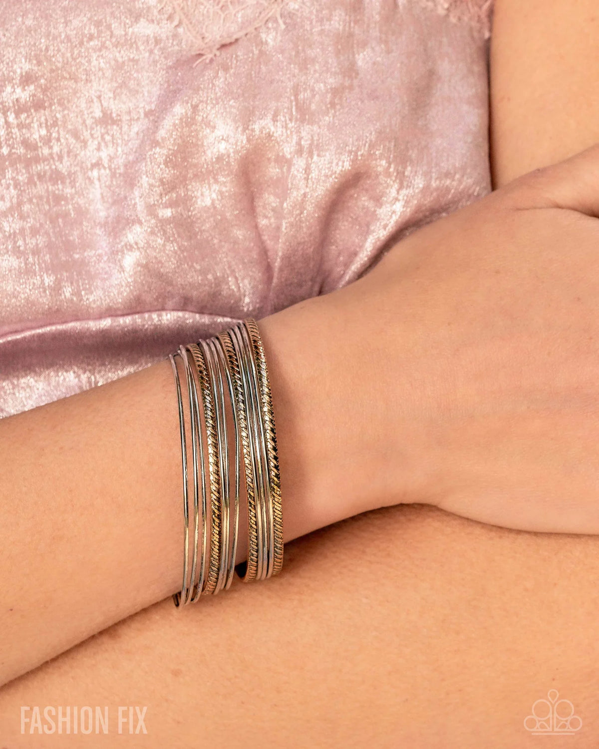 Paparazzi ♥ Liberated Legend - Fashion Fix ♥ Bracelet