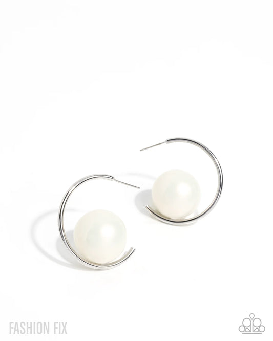 Paparazzi ♥ Tailored Taste - Silver ♥ Earrings *FF 0925*