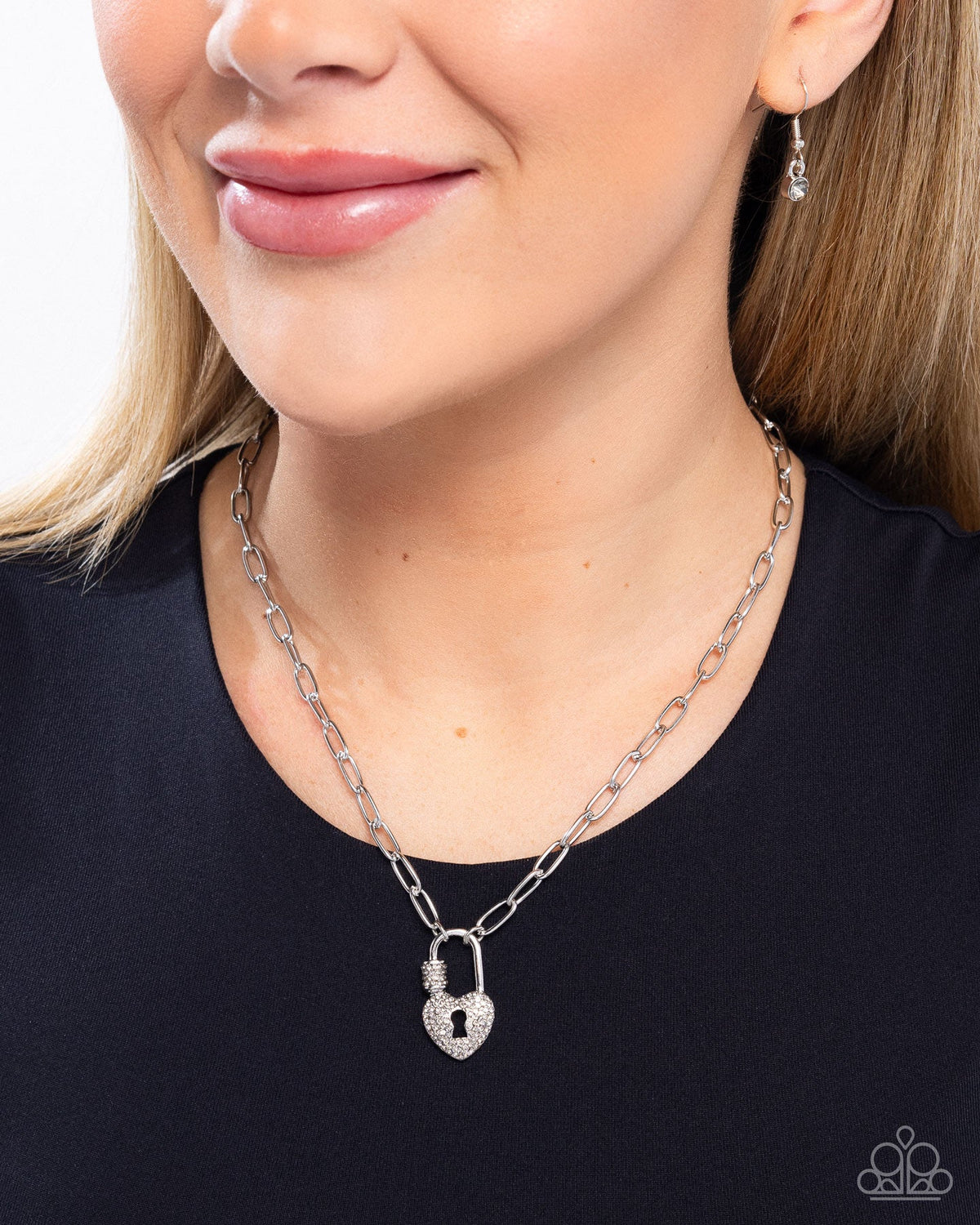 Padlock Potential - silver - Paparazzi necklace