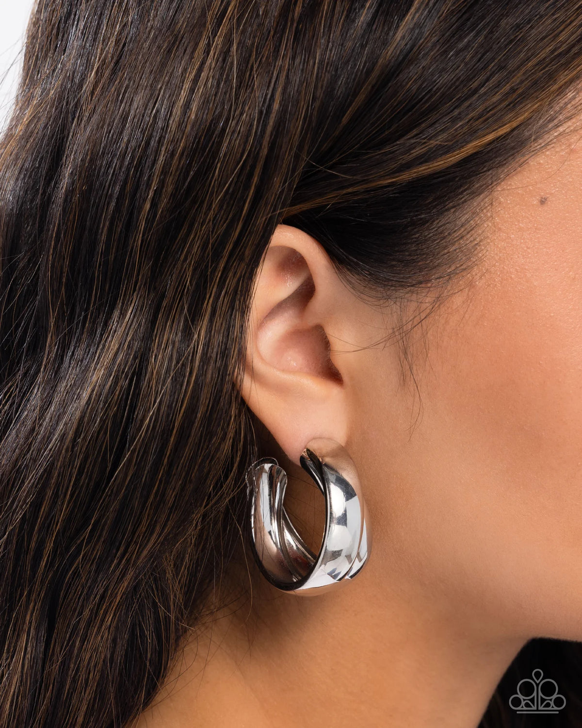 Restless Radiance - silver - Paparazzi earring