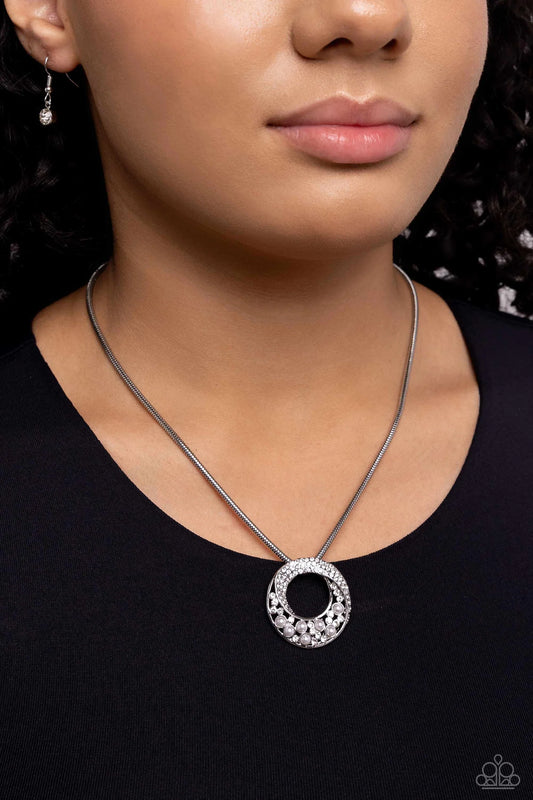 Scintillating Spiral - white - Paparazzi necklace