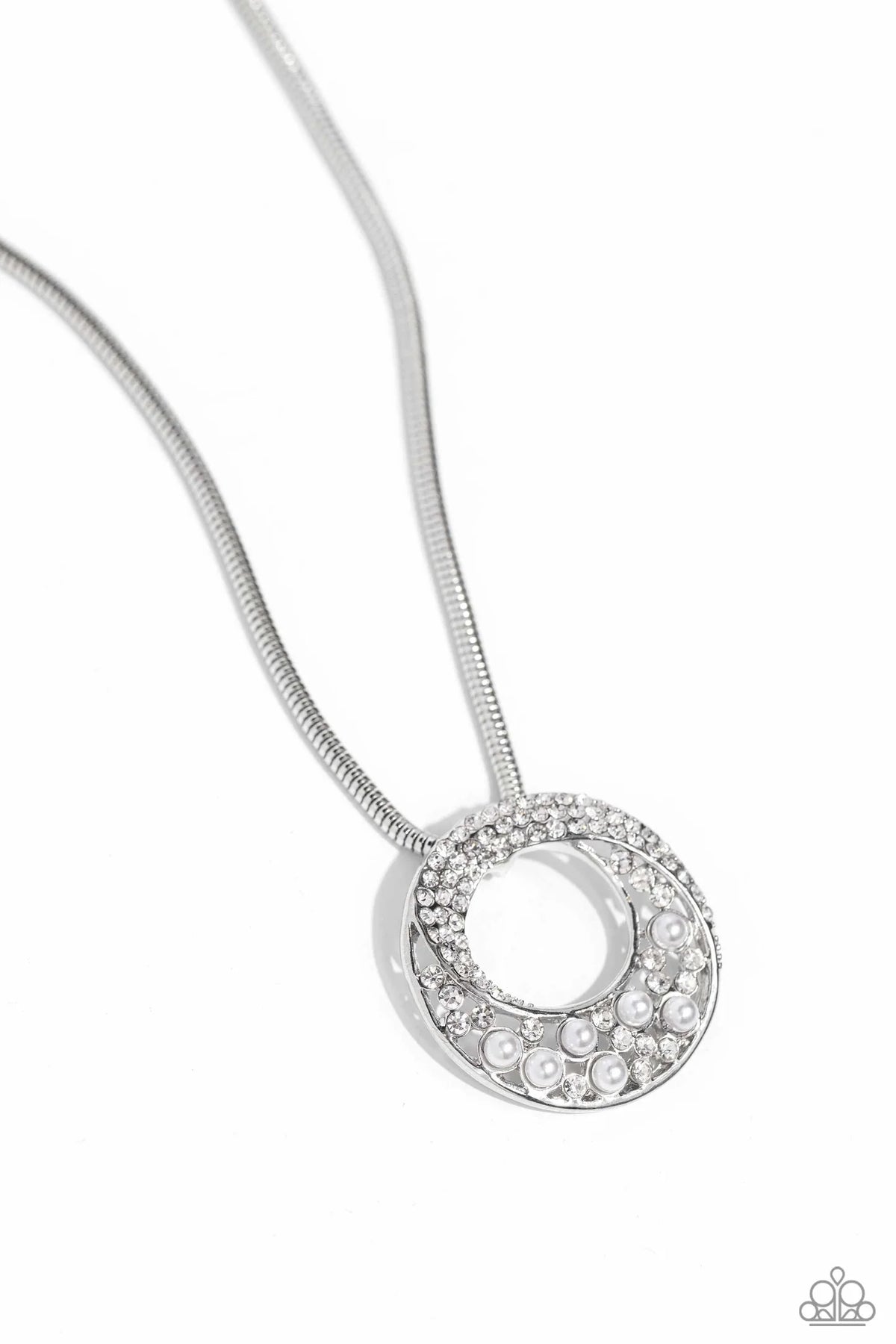 Scintillating Spiral - white - Paparazzi necklace
