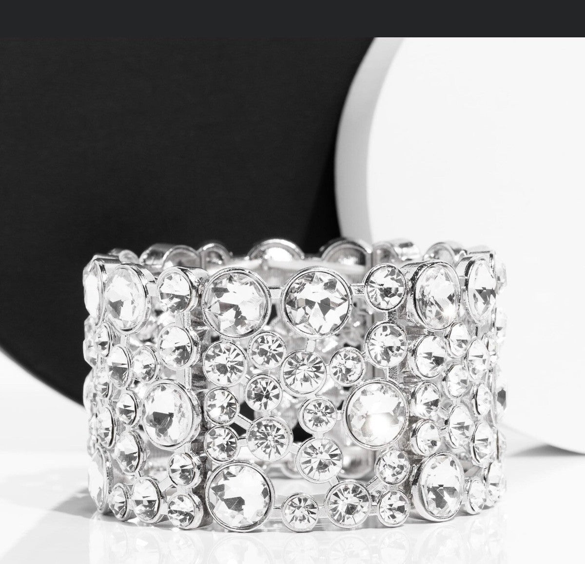 Paparazzi One Up Zi Bracelet